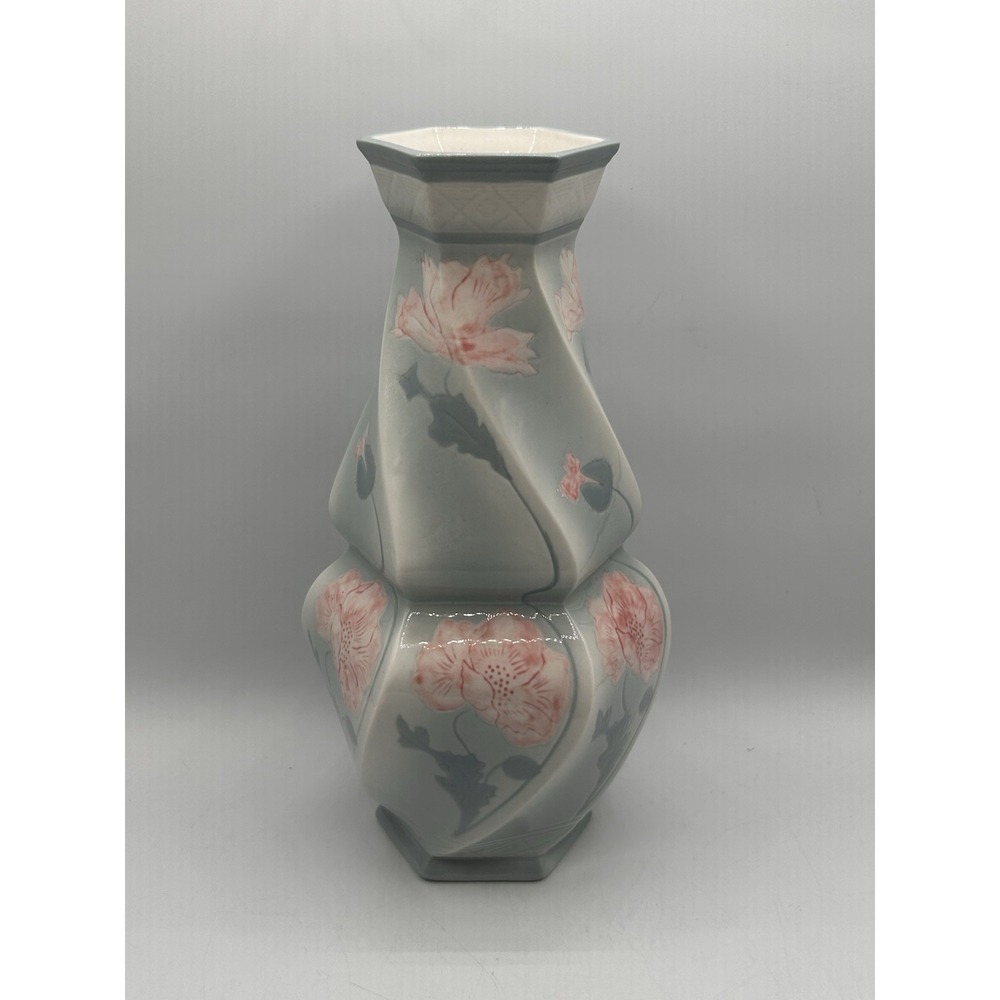 Antique‎ Art Nouveau Royal Dux Bohemia  Twisted Pink Poppy Porcelain Vase